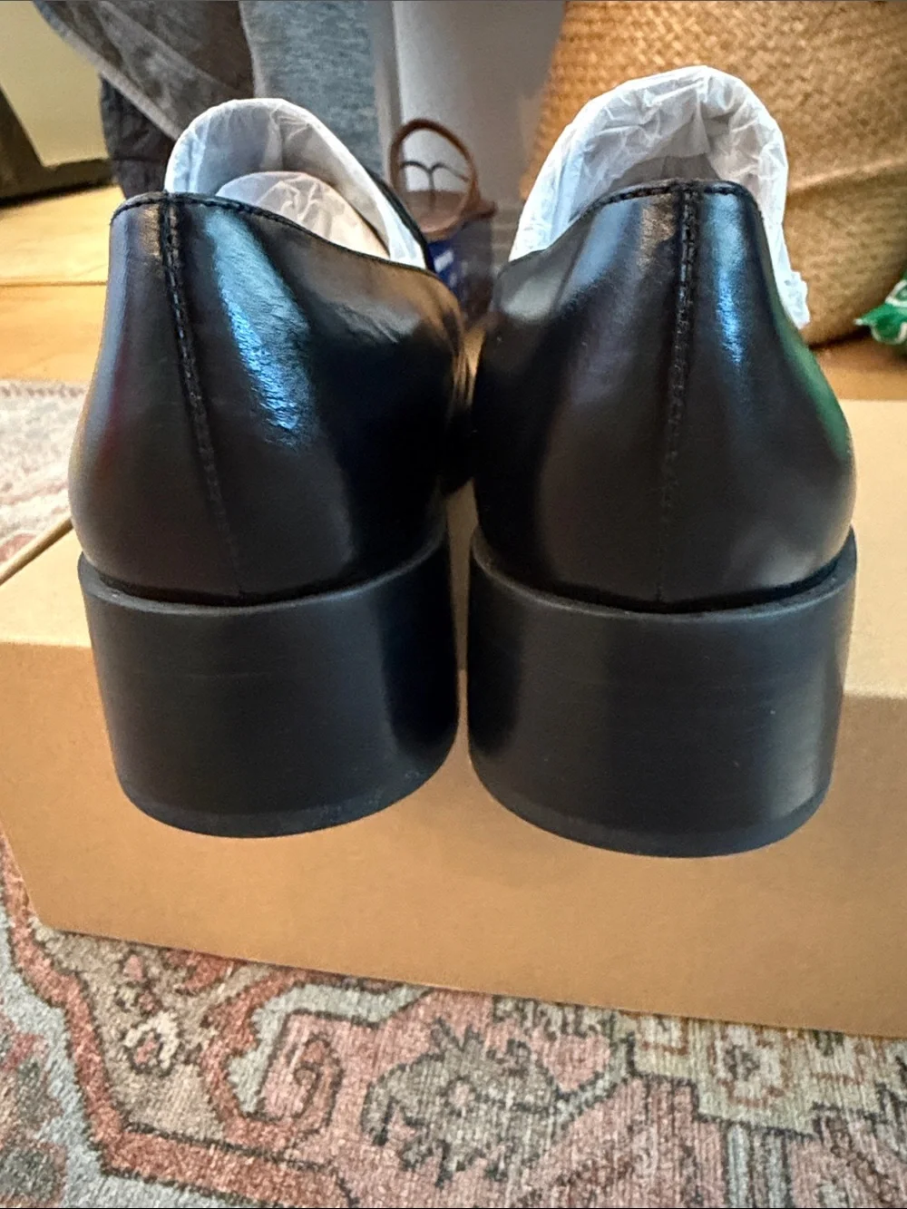 VINCE Women's Doris Loafer in Black Sz 10 - NIB!